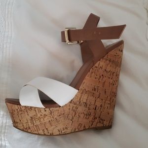 Cork wedges